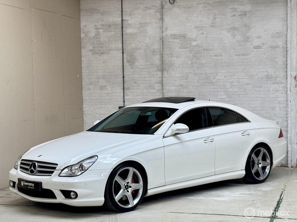 Mercedes-Benz CLS 55 AMG 476PK ''Albastwit'', Auto's, Automaat, Achterwielaandrijving, Gebruikt, Wit