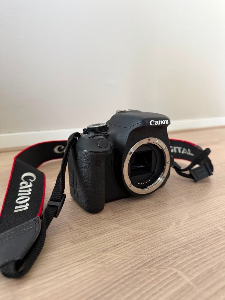 Canon EOS 600D spiegelreflexcamera met 18-55mm IS II lens, Audio, Tv en Foto, Fotocamera's Digitaal, Gebruikt, Spiegelreflex, Canon