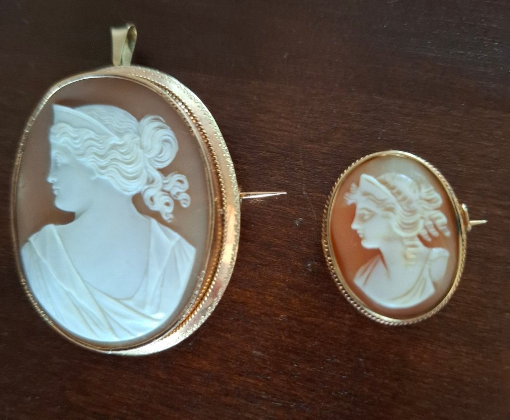 Twee antieke 14k gouden Schelpcameeën broches / hanger, Sieraden, Tassen en Uiterlijk, Antieke sieraden, Ophalen of Verzenden