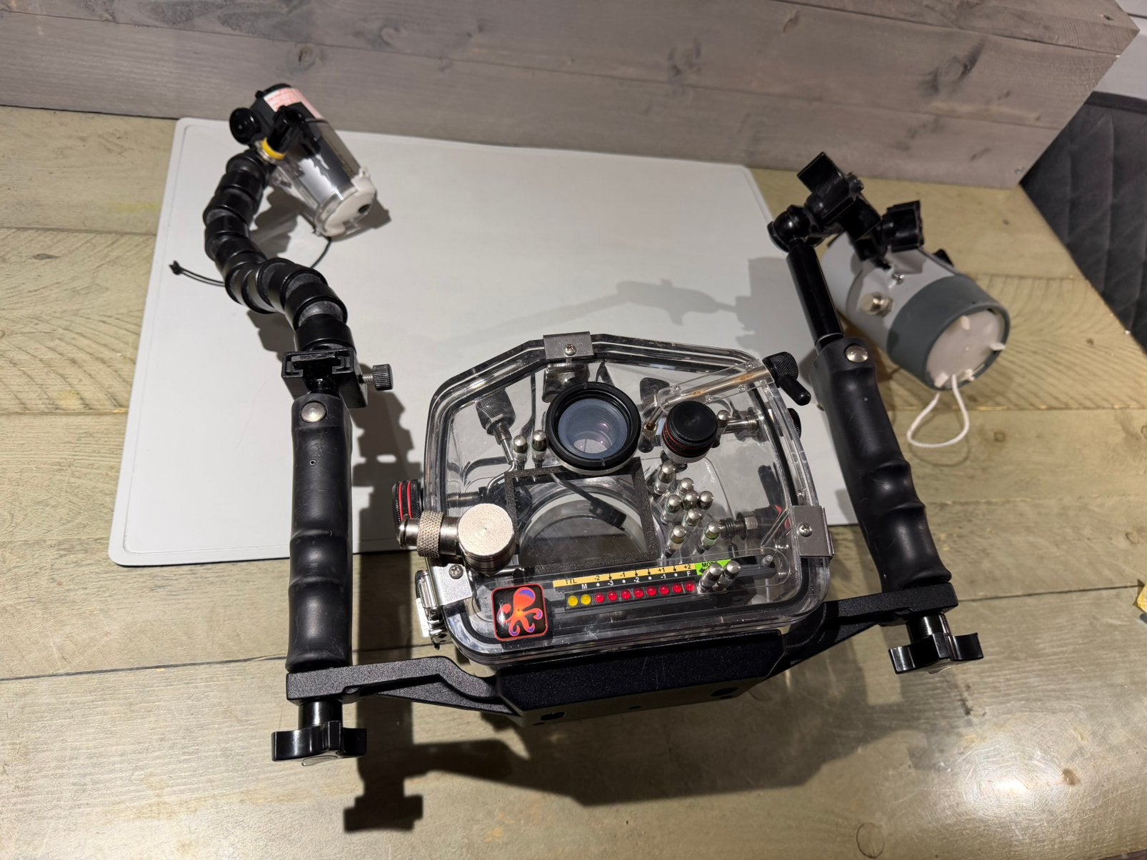 Ikelite Onderwatercamera Behuizing + Flitsers – Compleet, Ophalen of Verzenden, Nvt, Nvt, Nvt