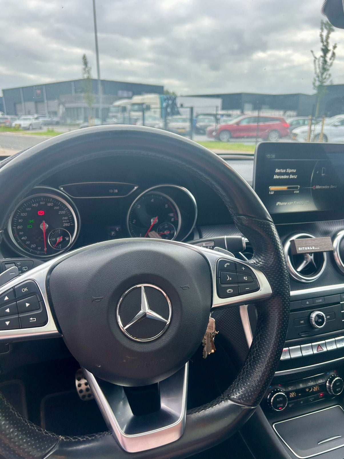Foto 14 van Mercedes-Benz A-Klasse A220 d 177pk 7G-DCT 2017 Zwart