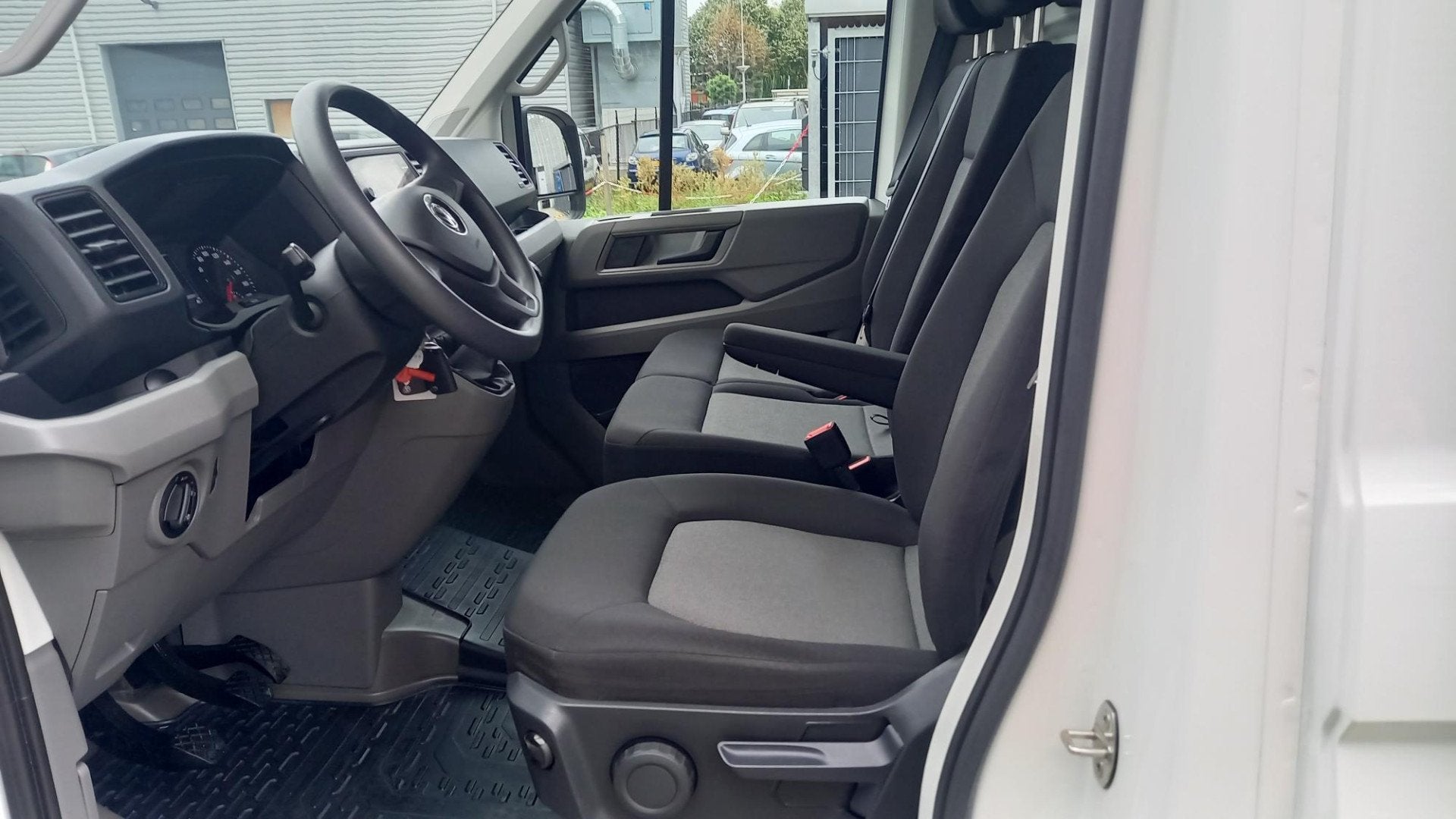 Volkswagen Crafter 35 2.0 TDI L3 EL Comfortline EURO VI RWD, 12 maanden, Gebruikt, Euro 6, 4 cilinders