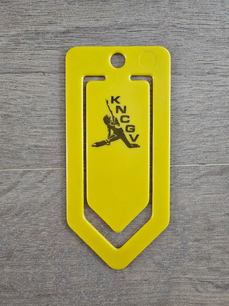 grote gele paperclip van turnbond KNCGV en jazz - 7 x 15 cm, Ophalen of Verzenden, Gebruikt