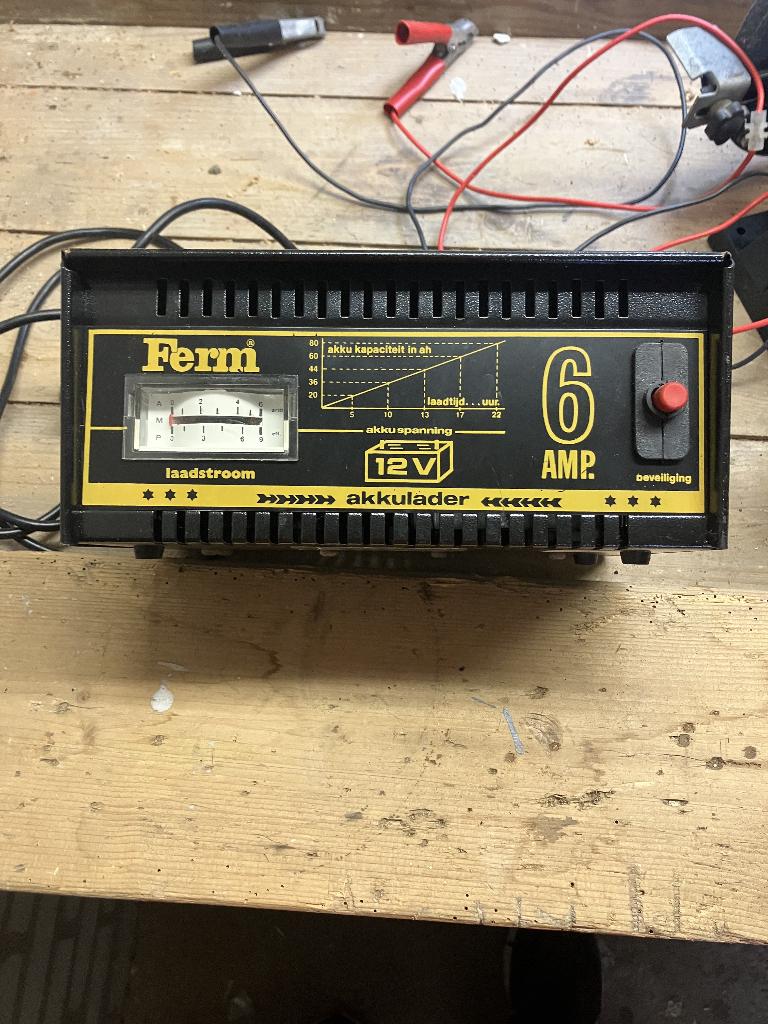 Ferm 12V acculader 6A, Verzenden, Nieuw
