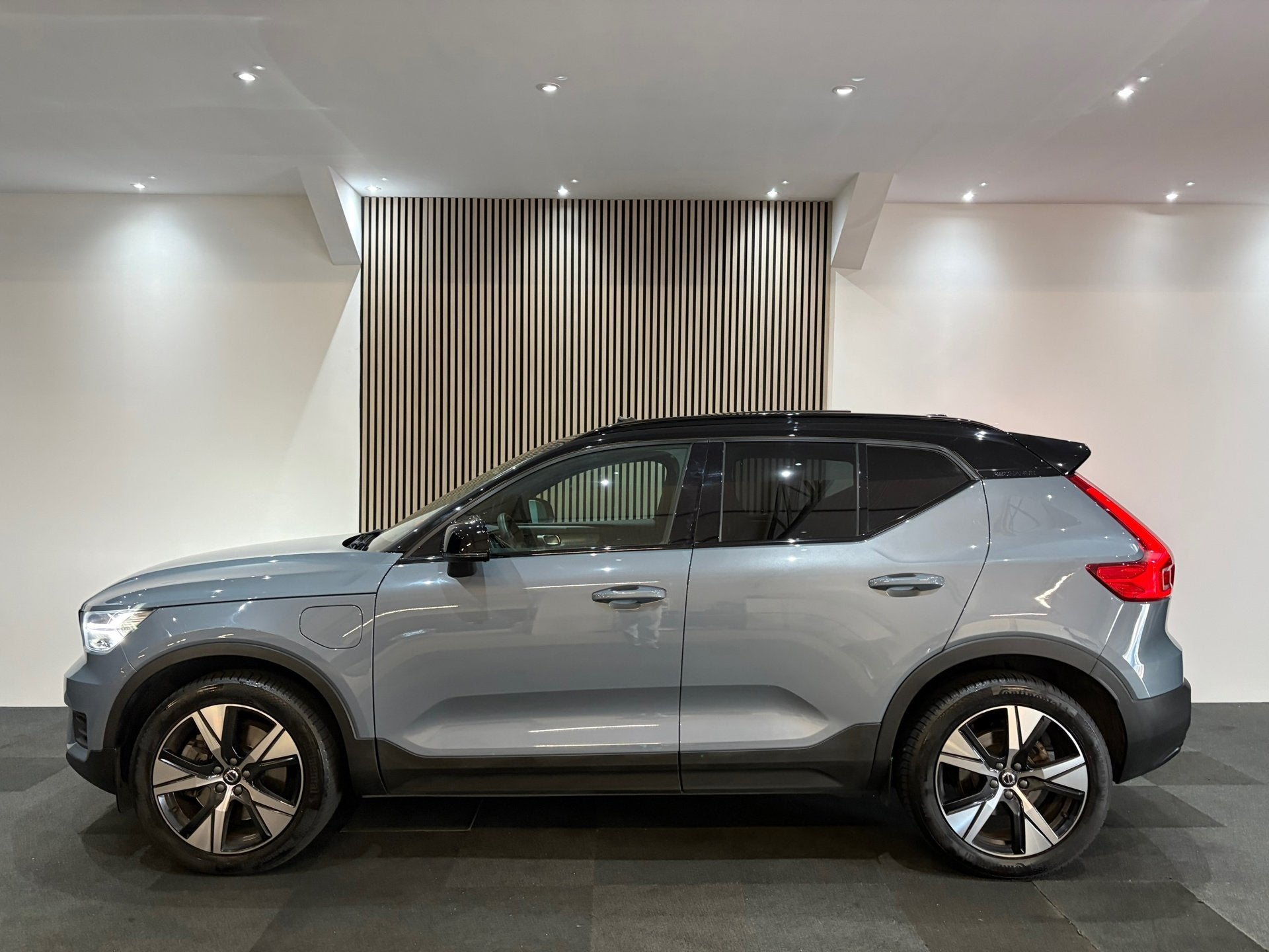 Foto 4 van Volvo XC40 1.5 T4 Recharge R-Design 211pk Pano Leer H/K Came