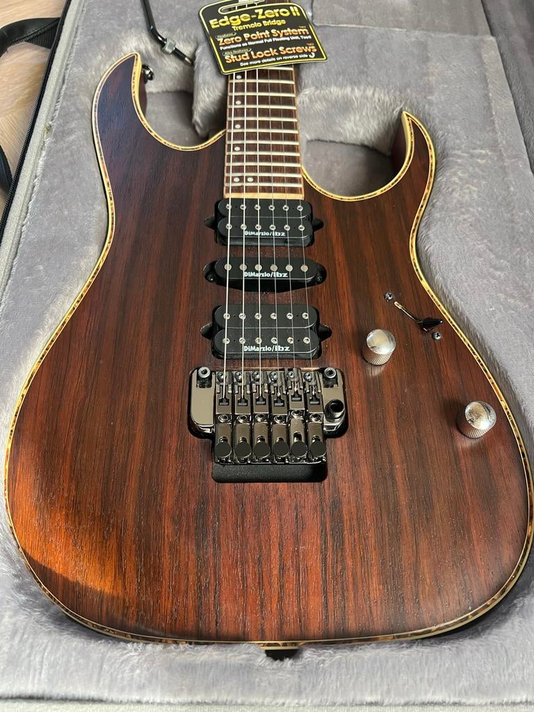 Ibanez RG870RWZ Premium Limited, Muziek en Instrumenten, Ophalen of Verzenden, Zo goed als nieuw, Solid body, Ibanez