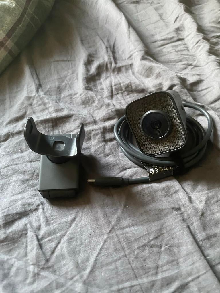 Logitech streaming camera, Computers en Software, Webcams, Ophalen of Verzenden, Zo goed als nieuw, Bedraad, Monitorclip