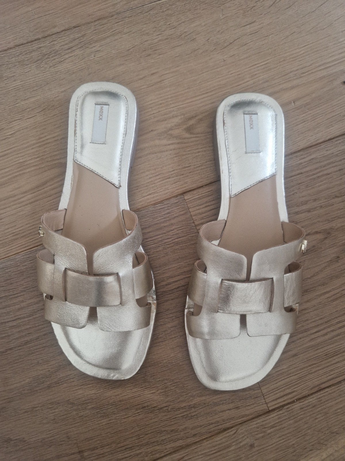 Gouden slippers van Mexx, Slippers, Mexx, Overige kleuren, Ophalen of Verzenden