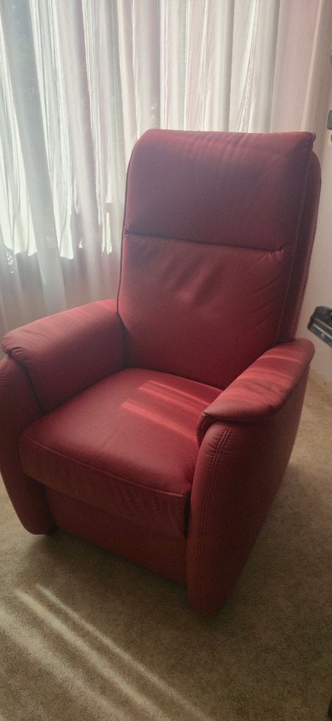 Meubelzorg Palma relaxfauteuil – rood – ZO GOED ALS NIEUW, Huis en Inrichting, Ophalen, 75 tot 100 cm, Zo goed als nieuw, 75 tot 100 cm