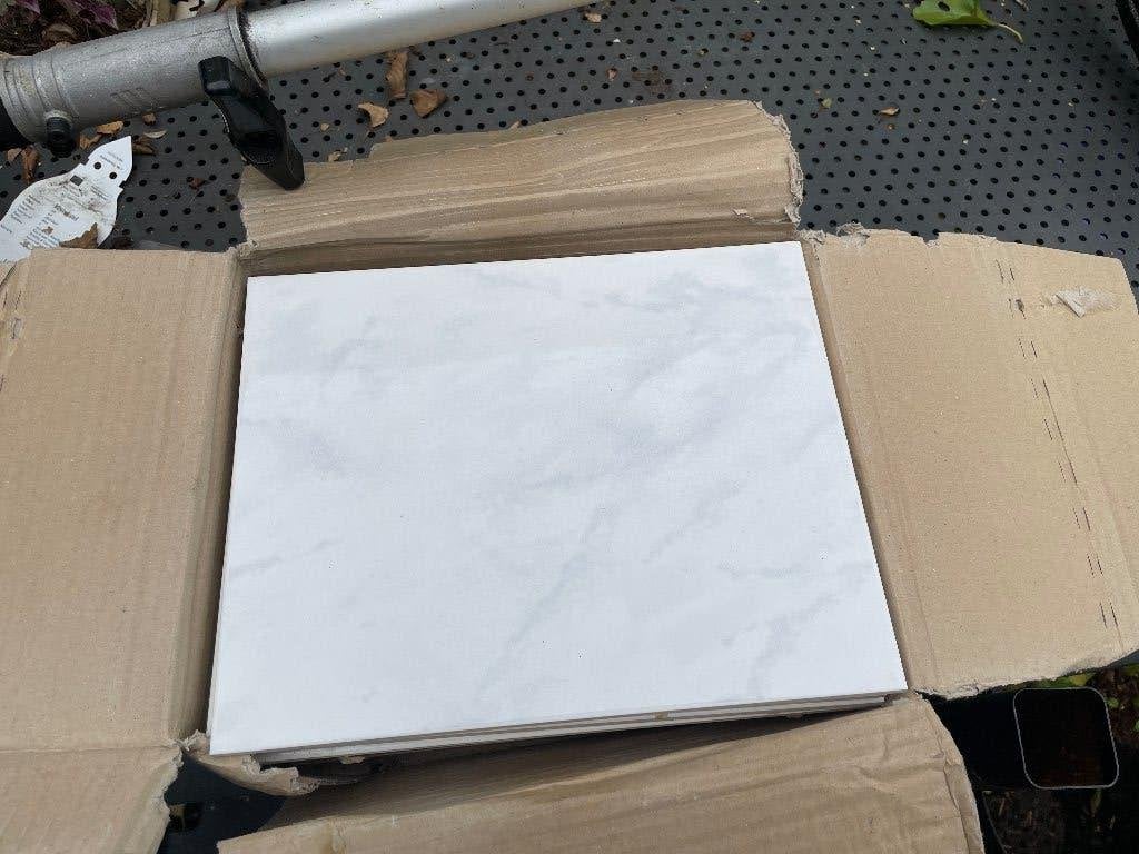 Wandtegels,gratis ophalen,wit,grijs 20x25., Ophalen, Nieuw, Minder dan 20 cm, Minder dan 20 cm