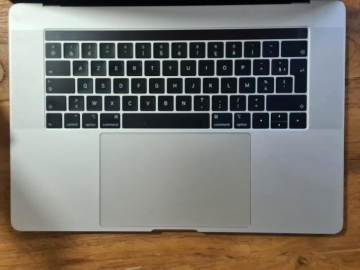 MacBook Pro 15 inch topcase voor model A1990 (AZERTY), Ophalen of Verzenden, Gebruikt