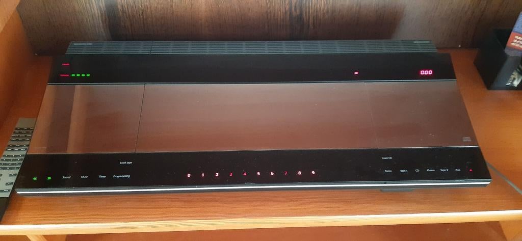 BANG EN OLUFSEN BEOCENTER 9500 MET LUIDSPREKERS, Ophalen