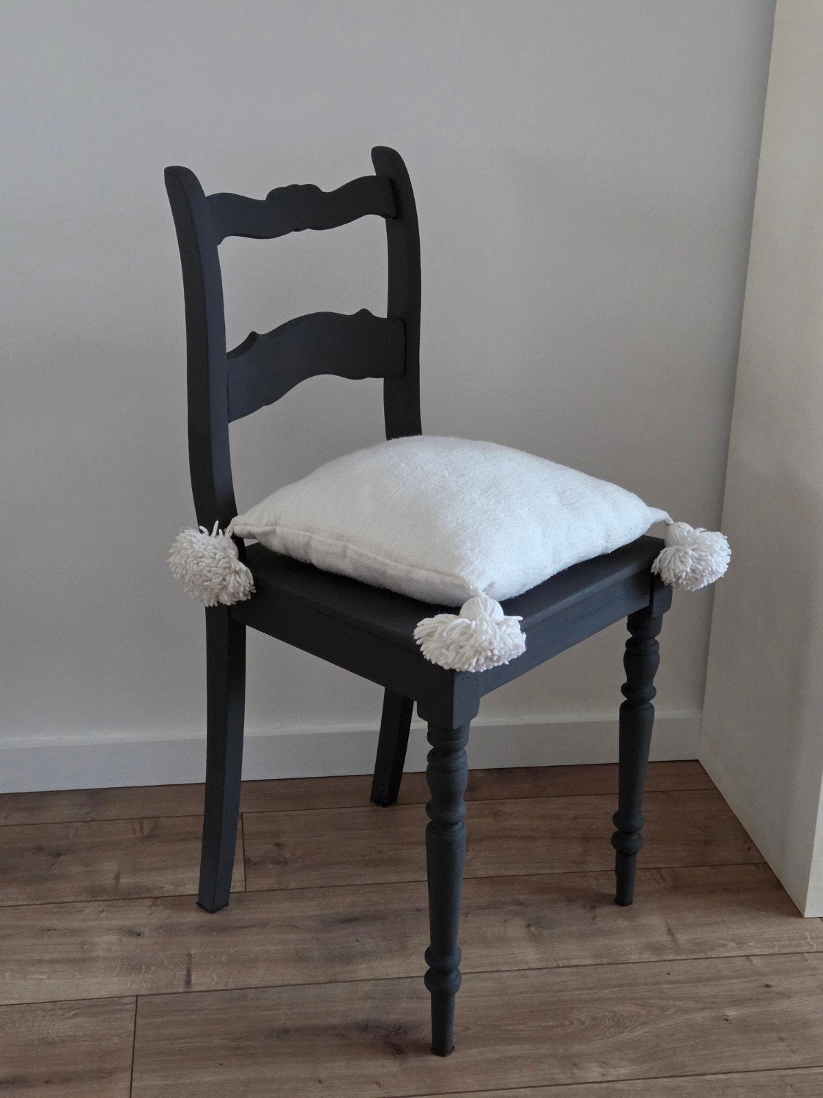 Houten stoel
Zwart, Huis en Inrichting, Stoelen, Ophalen, Gebruikt, Zwart, Eén