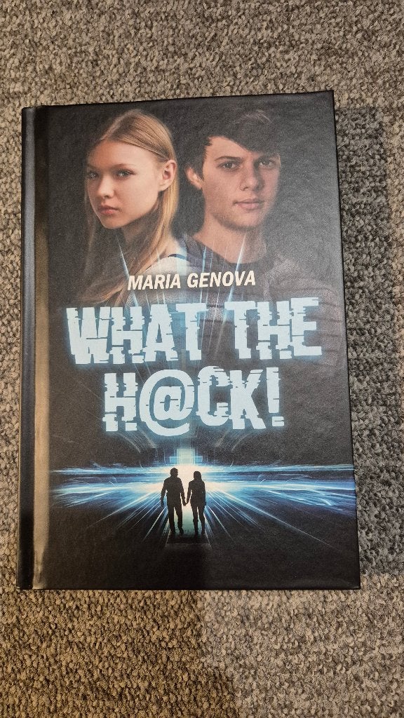 What the H@ck! - Maria Genova (Zo goed als nieuw), Maria Genova, Ophalen of Verzenden, Zo goed als nieuw, Fictie