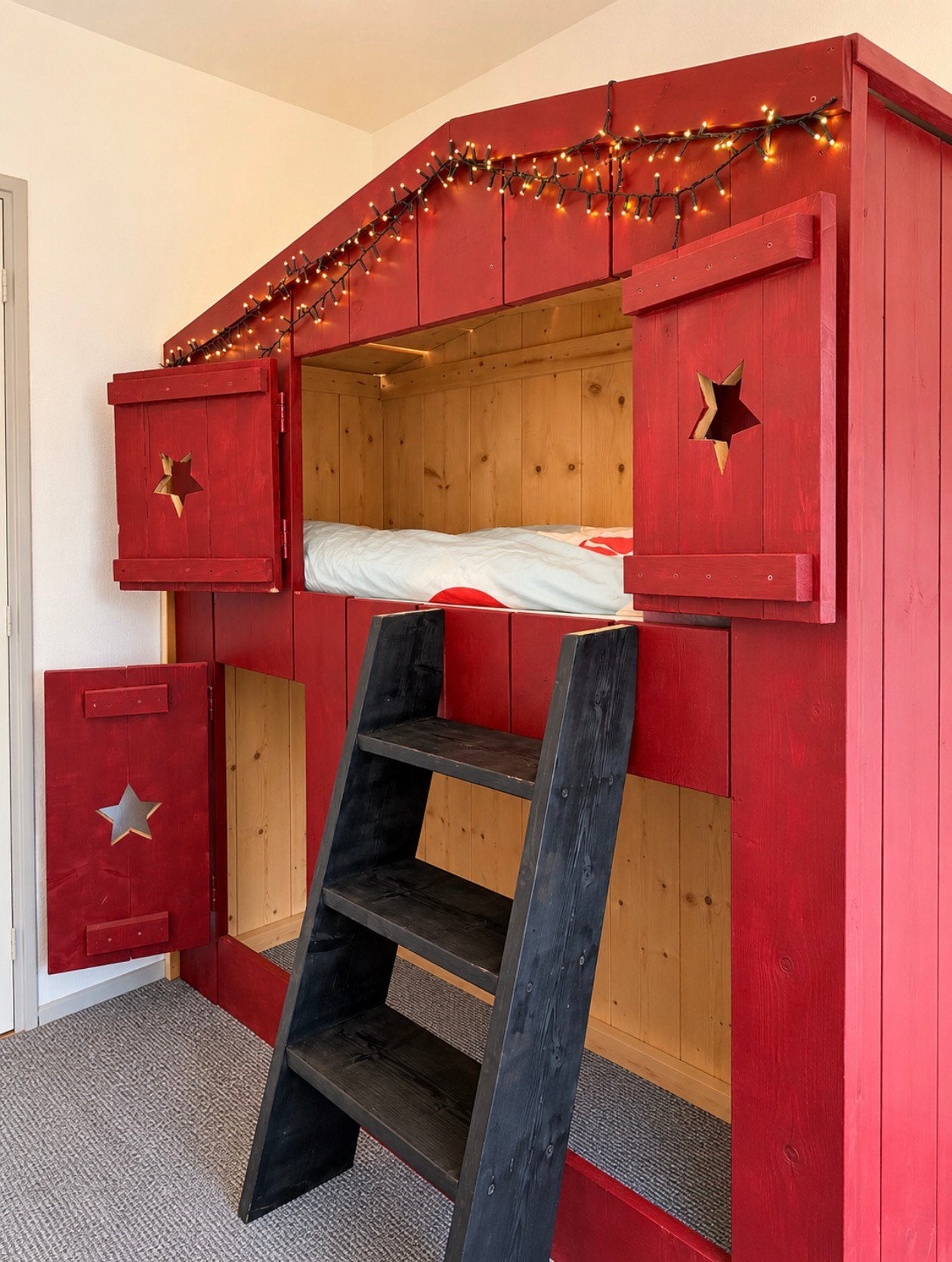 Kinder Huisjes Bed Zo goed als nieuw incl matras, Kinderen en Baby's, Ophalen, Zo goed als nieuw, Hoogslaper