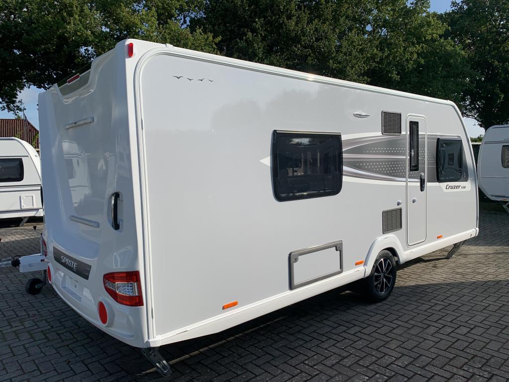 Sprite Cruzer 530 SR Model 2026, Standaardzit, Schokbreker, Bedrijf, 1250 - 1500 kg