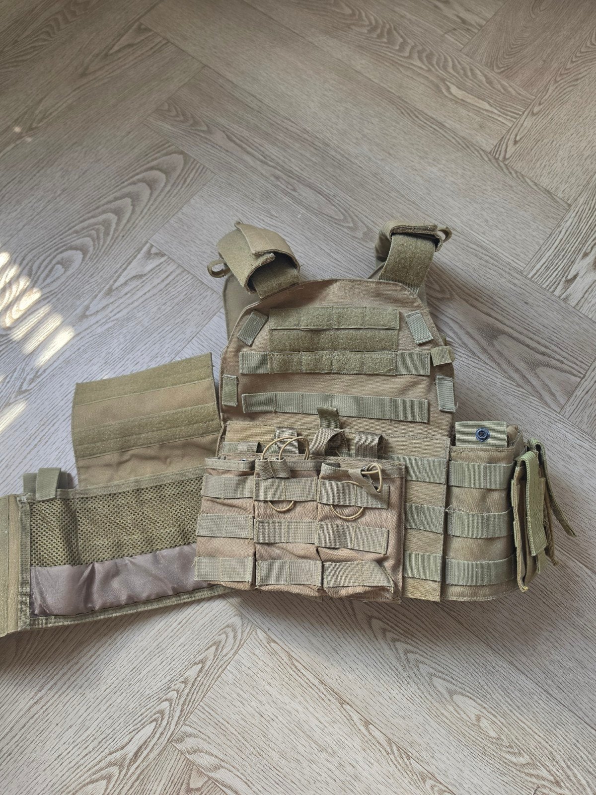 Tactisch vest voor airsoft, Verzamelen, Militaria | Algemeen, Ophalen of Verzenden