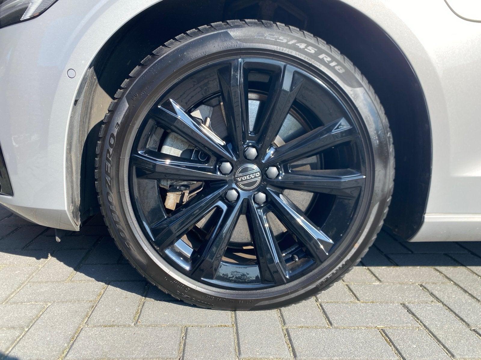18 inch Volvo V60 winterwielen + velgen, Ophalen, 18 inch, Gebruikt, Banden en Velgen