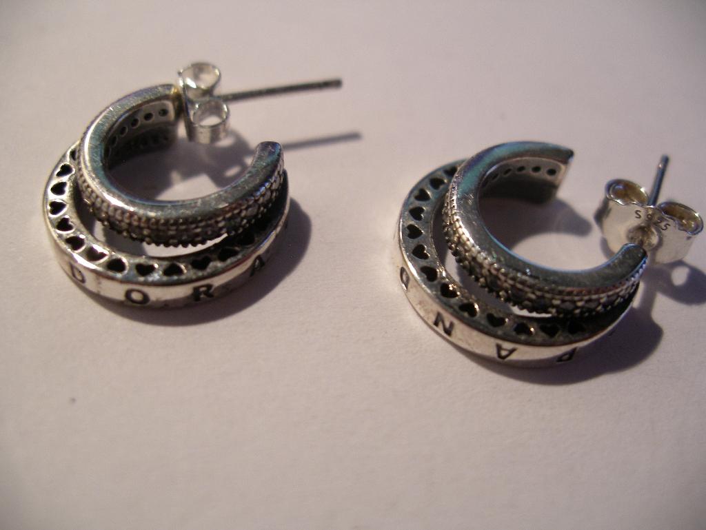 Een paar Zilveren Pandora Creool Oorbellen met Zirkonia, Verzenden, Zilver, Oorbellen