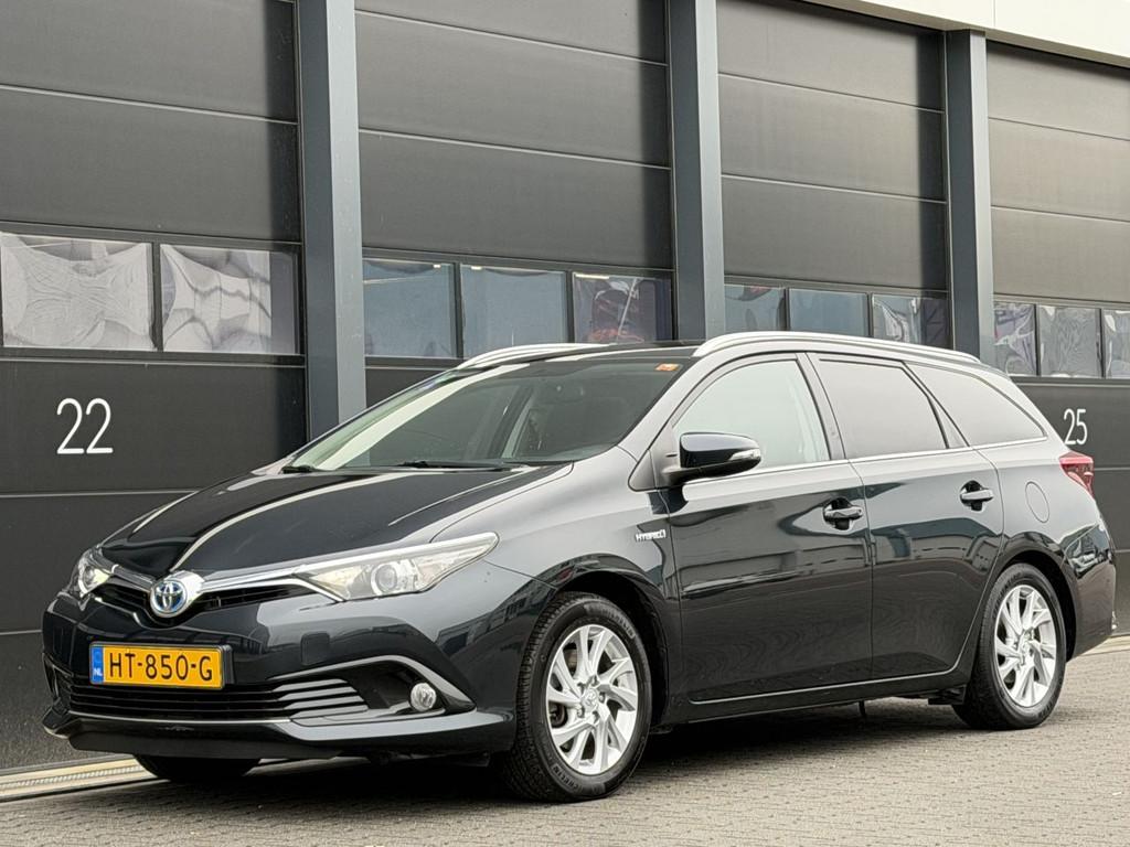 Toyota Auris 1.8 Hybrid Navi Camera Panorama EURO-6, 28 km/l, Euro 6, 345 kg, Blauw