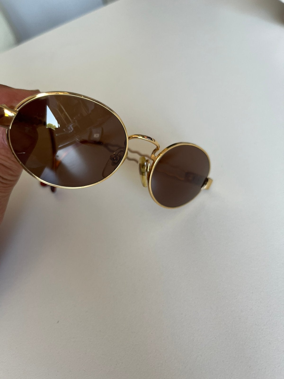 Moschino zonnebril, Sieraden, Tassen en Uiterlijk, Zonnebrillen en Brillen | Dames, Overige merken, Zonnebril, Overige kleuren