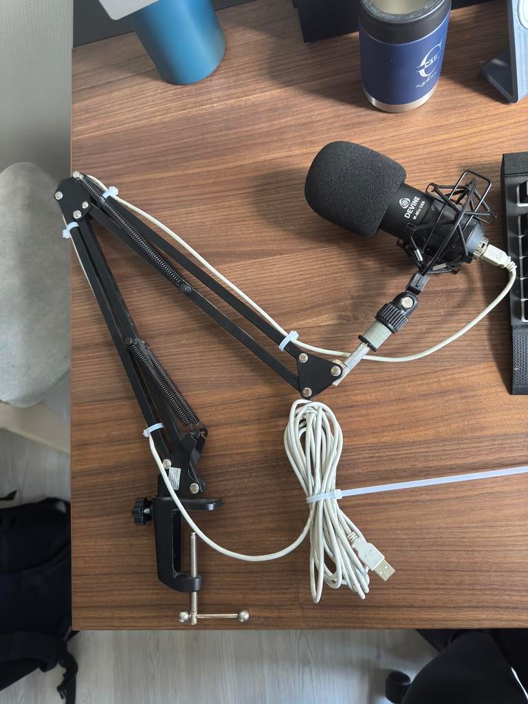 Devine USB M-Microphone met boomarm en plopkap, Ophalen of Verzenden, Zo goed als nieuw, Studiomicrofoon