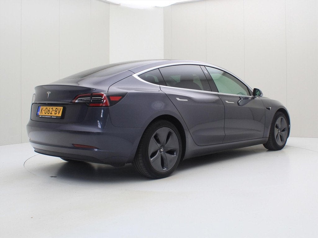 Tesla Model 3 Standard RWD Plus [ LFP-ACCU+AUTOPILOT+60 kWh+, Auto's, Automaat, Achterwielaandrijving, Gebruikt, Zwart
