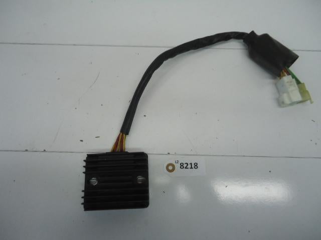 CBR900 2000 - 2001 Honda Spanningsregelaar D1-30935