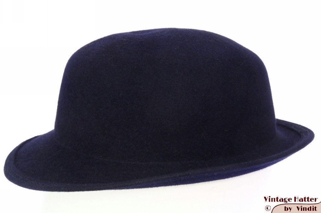 Vintage Dameshoed donker blauw vilt 55 = S tot XS, Kleding | Dames, Ophalen of Verzenden, Gedragen, 55 cm (S, 6⅞ inch) of minder