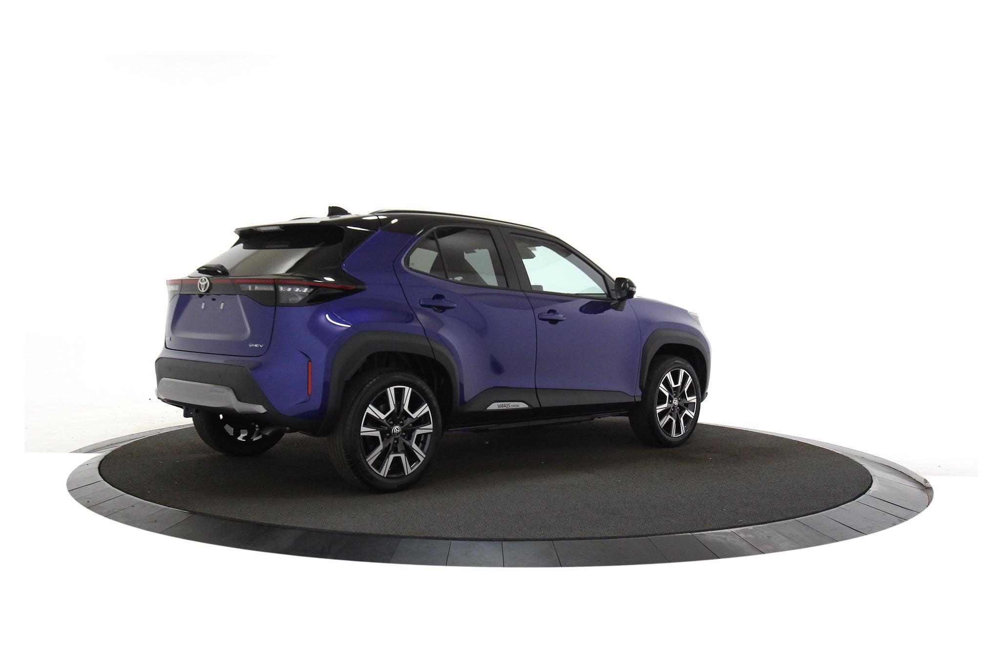 Toyota Yaris Cross 1.5 Hybrid 130 Executive Rondom zicht cam, Automaat, 0 kWh, Blauw, Bedrijf