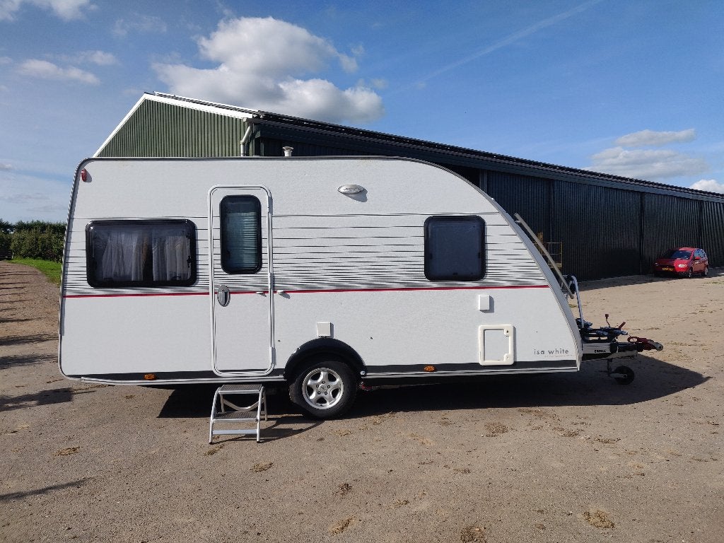 Caravan Kip Isa White 44TDB Pullman Edition, Caravans en Kamperen, Kachel, Kip, Frans bed, Treinzit