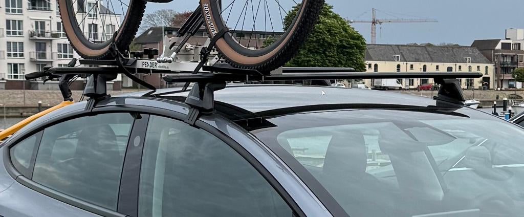 Tesla Model 3 dakdragers, Yakima Streamline, Ophalen, Zo goed als nieuw