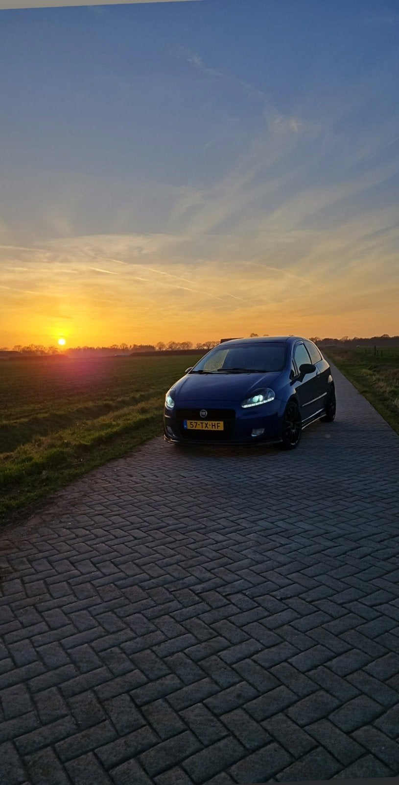 Fiat Punto 1.4 3DR 2007 Blauw, Voorwielaandrijving, 40 €/maand, Zwart, 4 cilinders