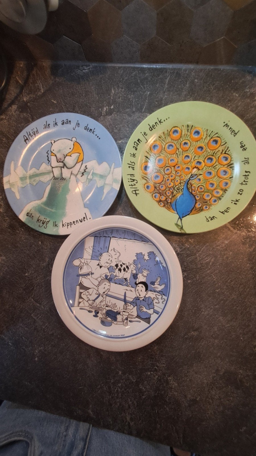kinder bordjes, aardewerk, Ophalen, Zo goed als nieuw