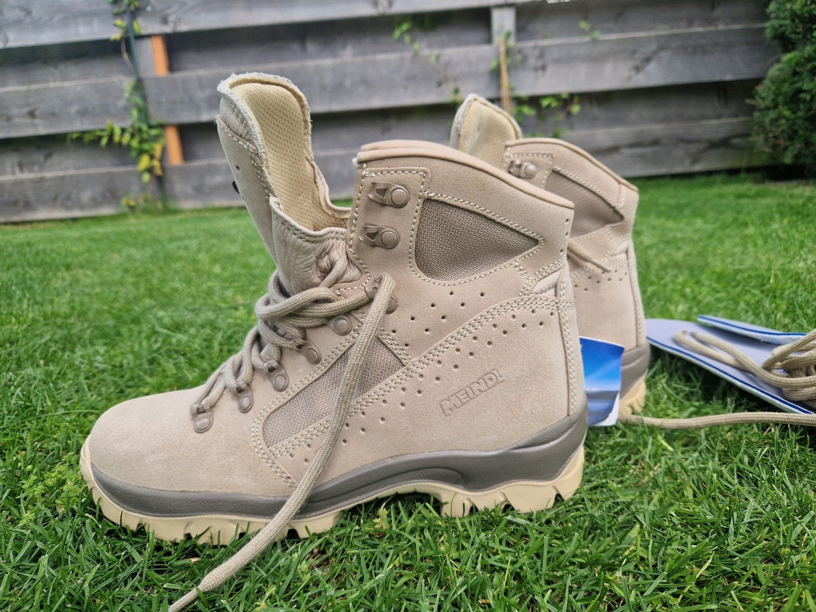 Gloednieuwe Meindl 270M wandelschoenen maat 42, Ophalen