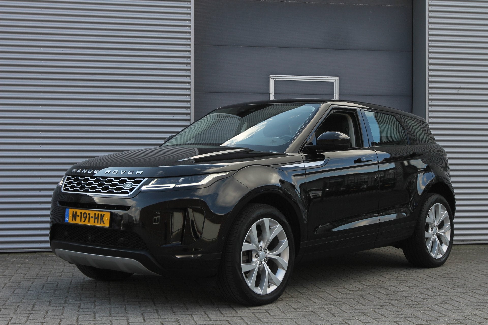 Land Rover Range Rover Evoque 2.0 P250 AWD SE I Aut. I Leder, 4 cilinders, Bedrijf, Vierwielaandrijving, Hybride Elektrisch/Benzine