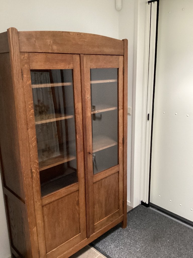 Mooie Franse vintage linnenkast met kledingscherm, Ophalen, Glas, 50 tot 100 cm, Franse vintage stijl