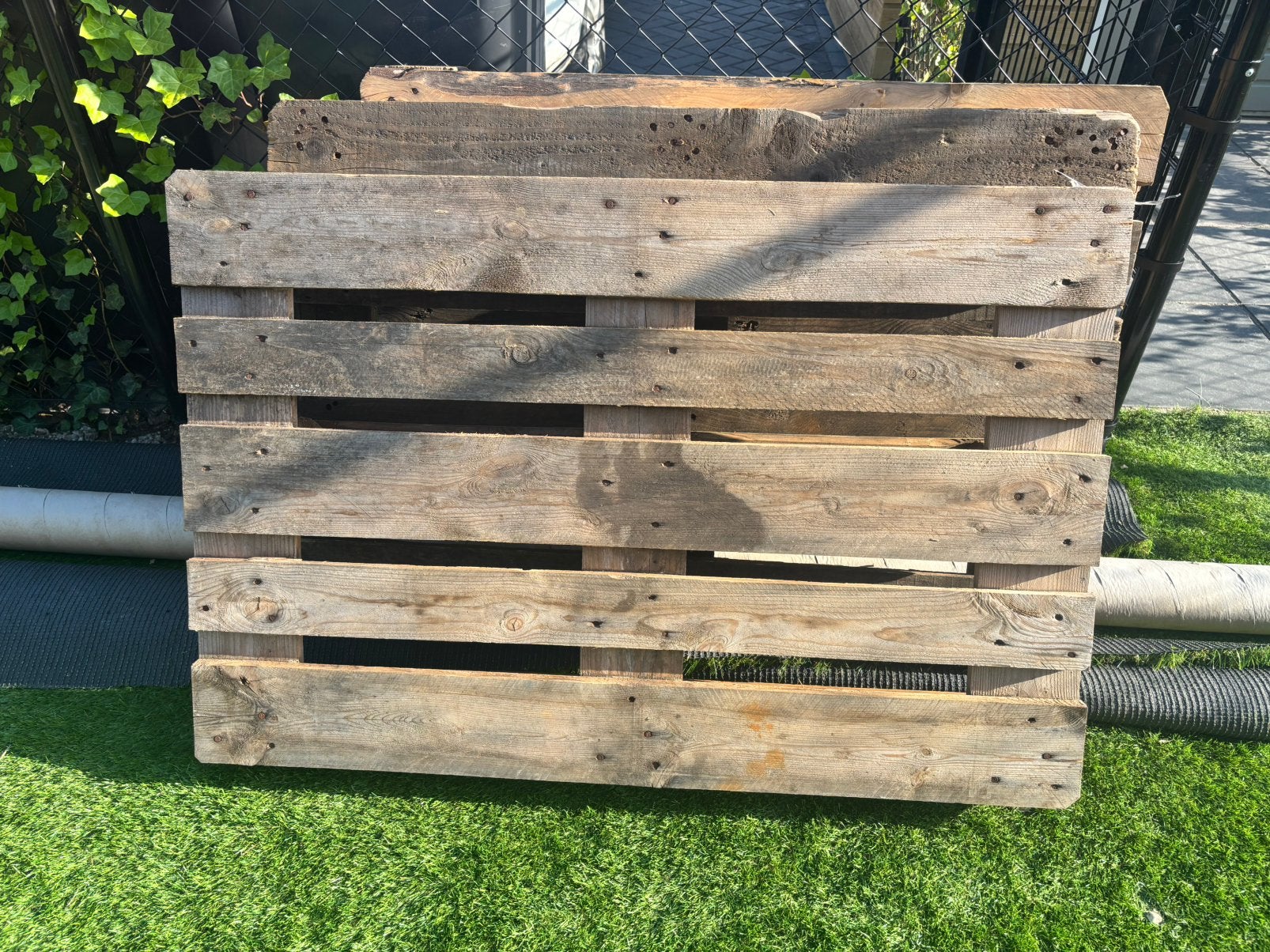 Drie pallets, Ophalen, Gebruikt, 25 tot 50 mm, Pallet