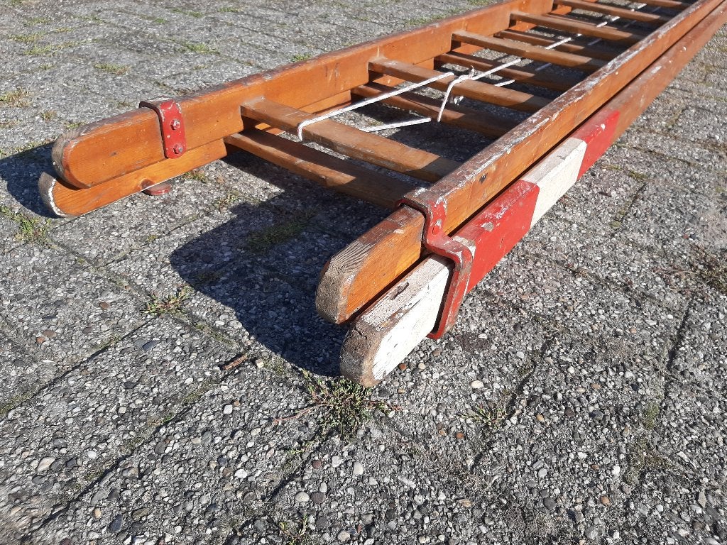 Oude houten uitschuifbare ladder - Houten ladder, 2x13, Doe-het-zelf en Verbouw, Ophalen, Gebruikt, Ladder, Opvouwbaar of Inschuifbaar