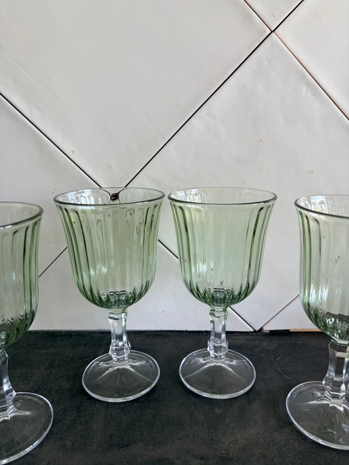 Set van 4  groene wijn glazen gall&gall, Ophalen, Zo goed als nieuw, Overige typen