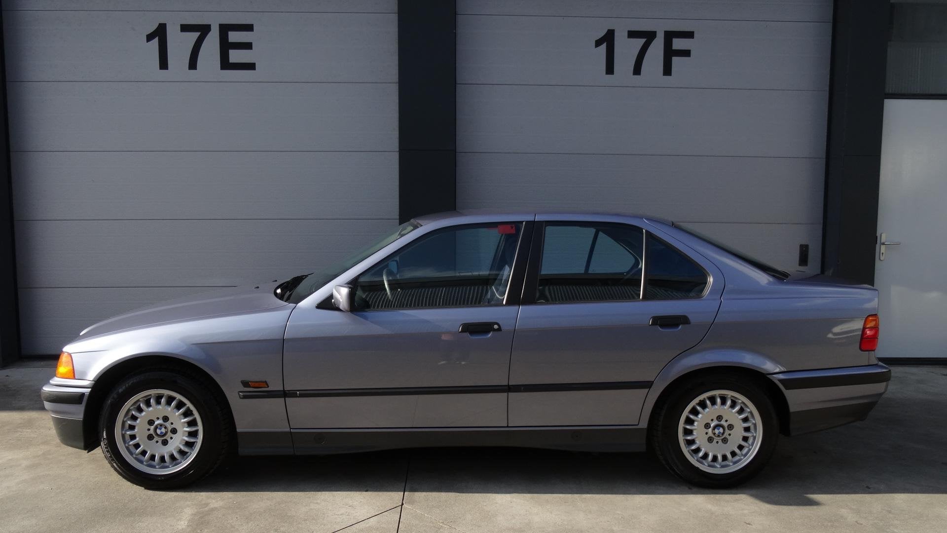 BMW 323i aut. E36 96dkm-zeldzaam!, Automaat, Gebruikt, 2494 cc, Blauw