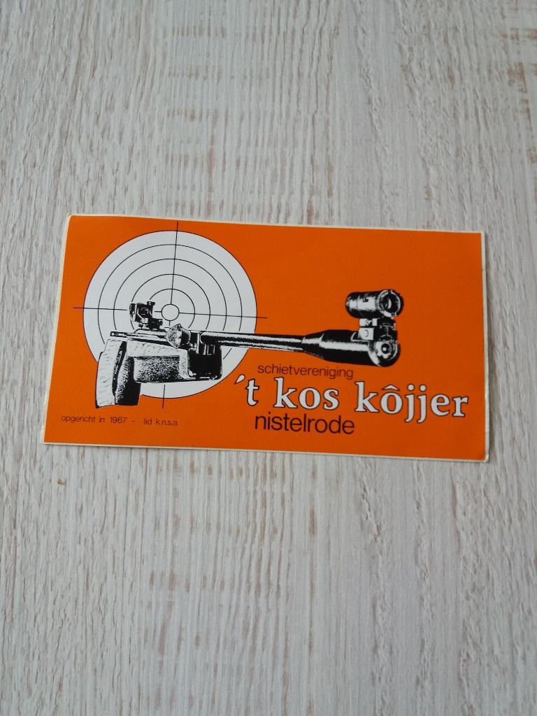 sticker Schietvereniging 't Kos Kôjjer te Nistelrode ( 2 ), Ophalen of Verzenden, Zo goed als nieuw, Bedrijf of Vereniging