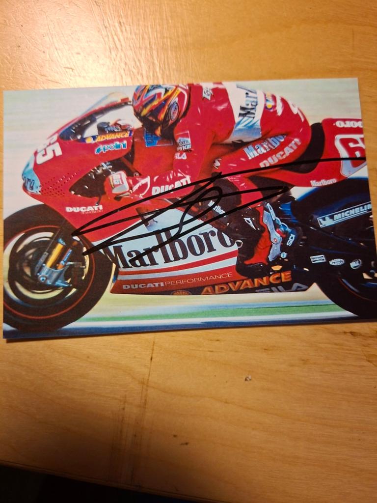 Gesigneerde foto Loris Capirossi. Handtekening., Ophalen of Verzenden, Zo goed als nieuw, Motoren