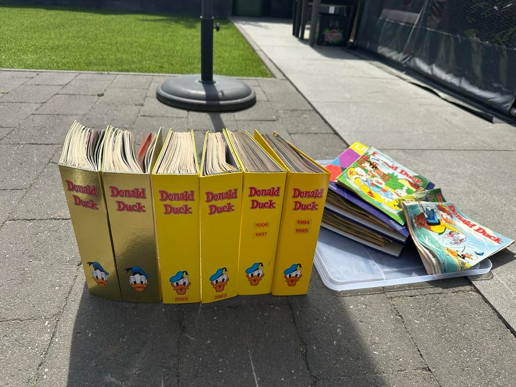 Donald Duck Pocket en Stripverhalen - Oud en Nieuw, Meerdere stripboeken, Ophalen of Verzenden, Gelezen