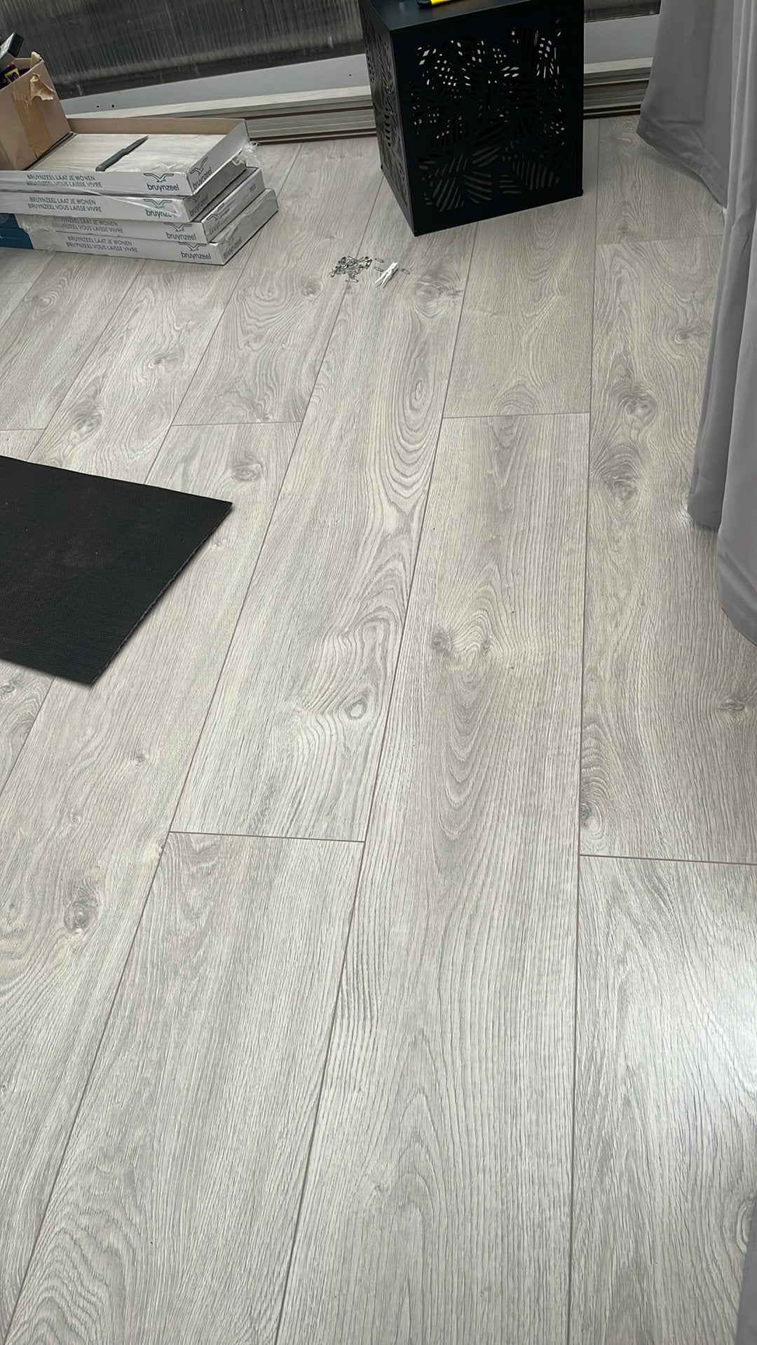 3pak laminaat 1pak ondervloer en 1pak folie alles voor €125, Doe-het-zelf en Verbouw, Ophalen, 50 tot 150 cm, Nieuw, 5 tot 10 m²