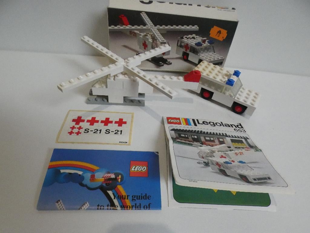 Te koop vintage Lego set 653, ziekenauto en helikopter, Compleet, Lego, Ophalen of Verzenden, Zo goed als nieuw
