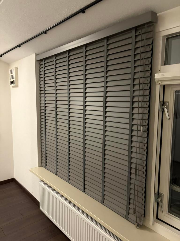 Jaloezieën grijs/antraciet 85x160 en 90x160, Huis en Inrichting, Stoffering | Gordijnen en Lamellen, Ophalen, 50 tot 100 cm, Zo goed als nieuw