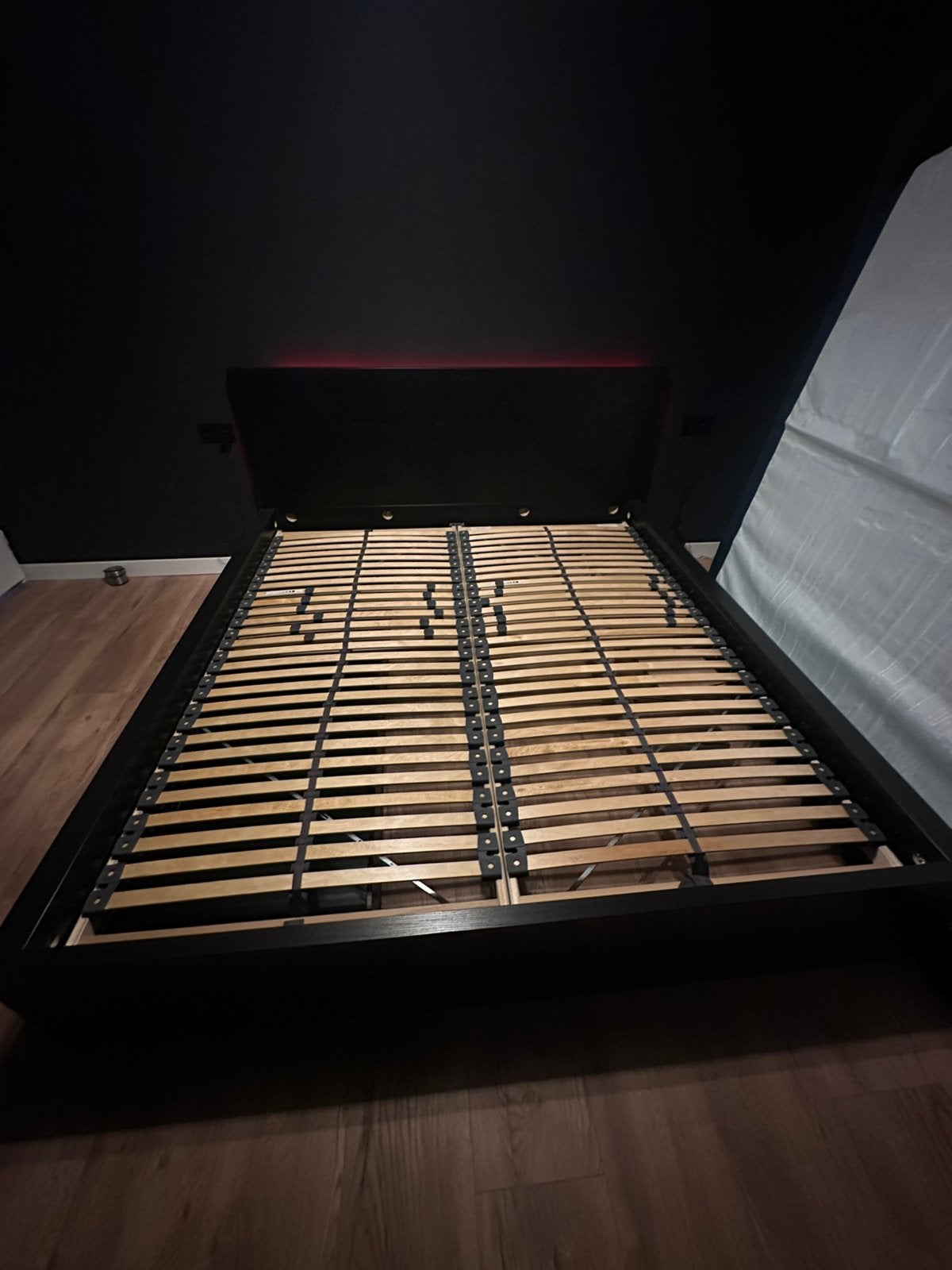 Bedframe 180x200 malm incl 2 lades en lattenbodems, Ophalen, Gebruikt, Zwart, Tweepersoons