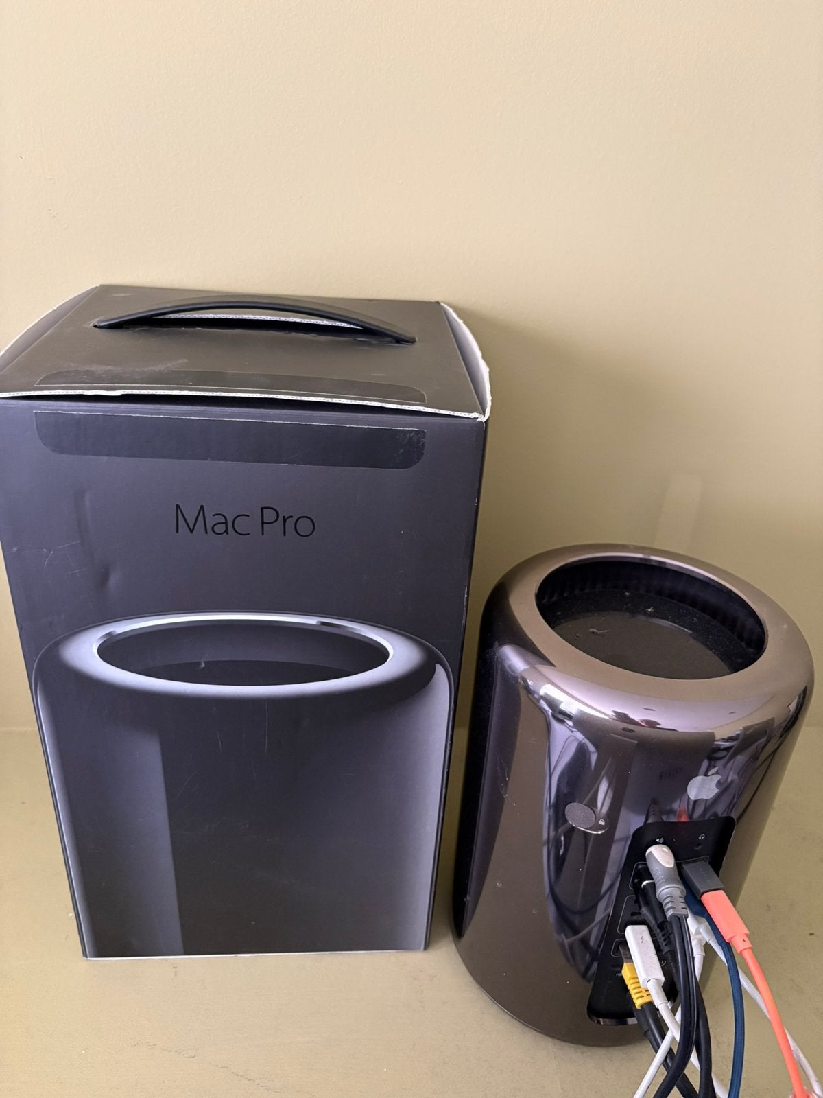 Apple Mac Pro 2013 6-core / 32GB / 1TB / D500 + 3 displays, Computers en Software, Ophalen, Gebruikt, SSD, Mac Pro