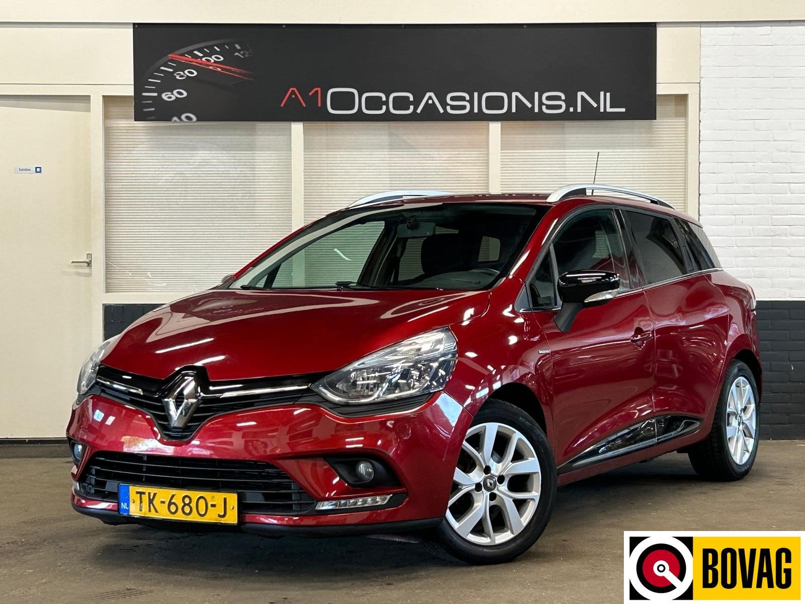 Renault Clio Estate 0.9 TCe Limited + NAVI (bj 2018), Voorwielaandrijving, 898 cc, Gebruikt, 580 kg